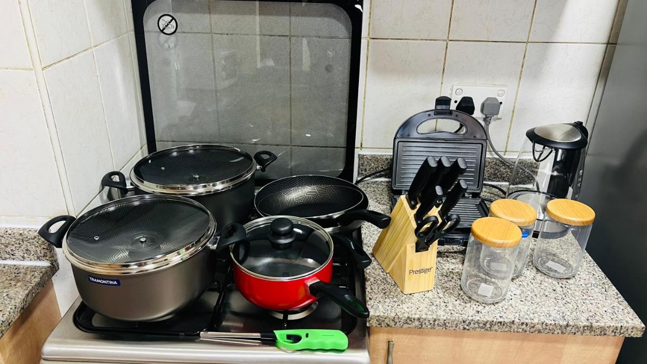 Newly Furnished Cozy One Bed Room Apartment 2 Bathroom City View 迪拜 外观 照片