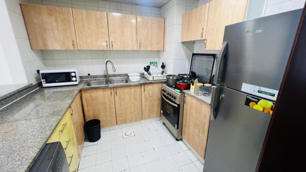 Newly Furnished Cozy One Bed Room Apartment 2 Bathroom City View 迪拜 外观 照片