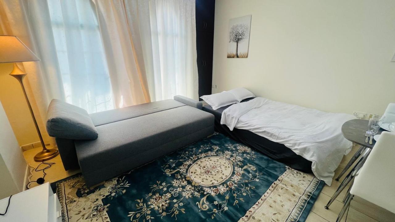 Newly Furnished Cozy One Bed Room Apartment 2 Bathroom City View 迪拜 外观 照片