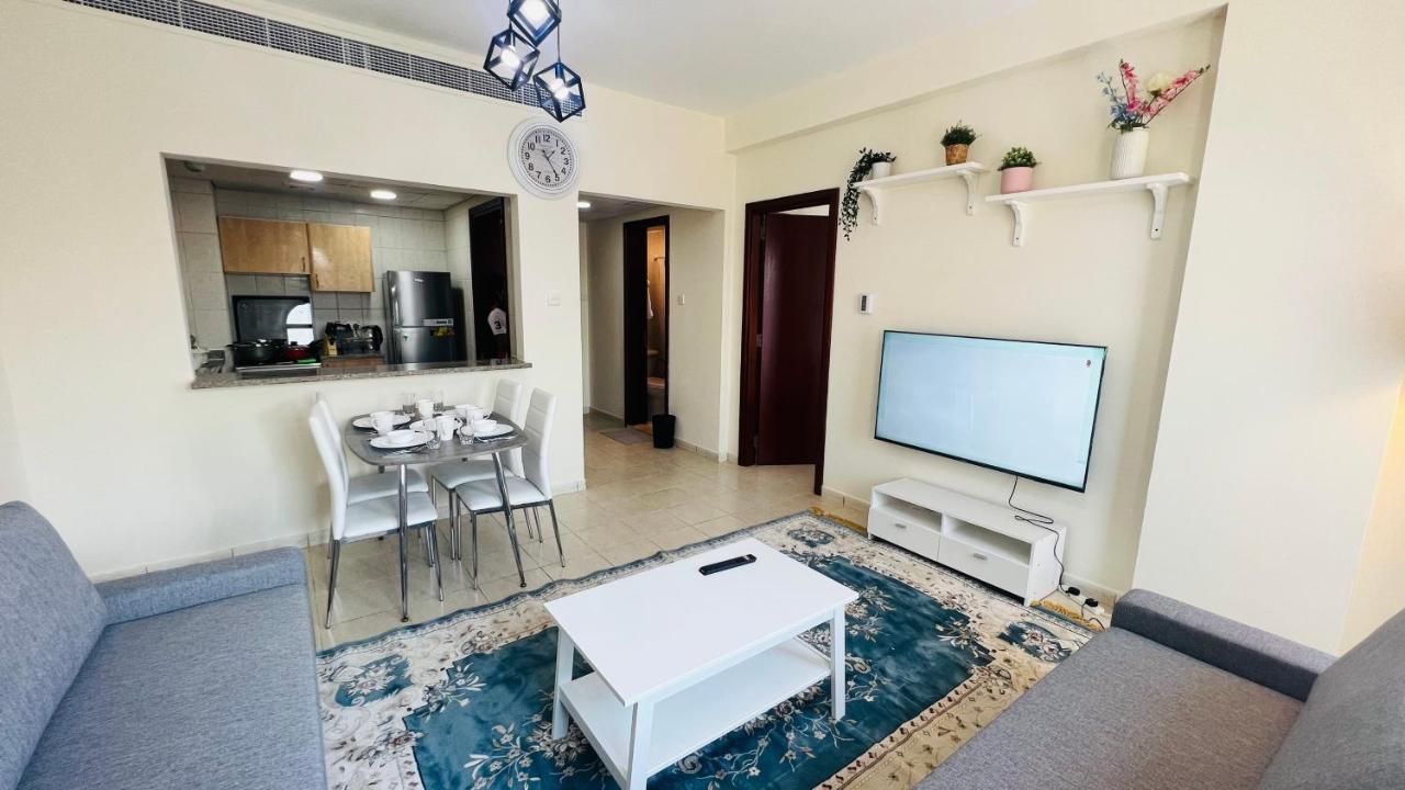 Newly Furnished Cozy One Bed Room Apartment 2 Bathroom City View 迪拜 外观 照片