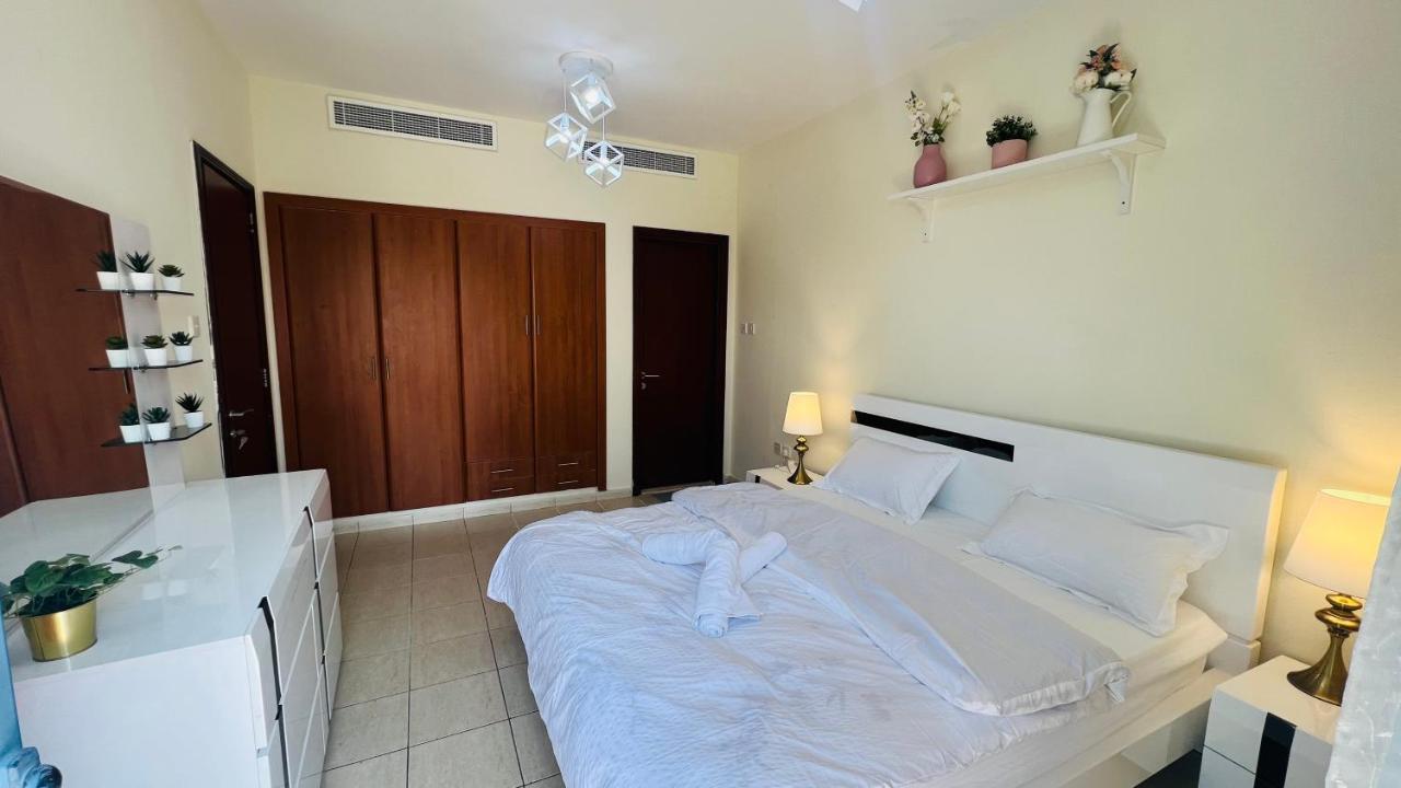 Newly Furnished Cozy One Bed Room Apartment 2 Bathroom City View 迪拜 外观 照片