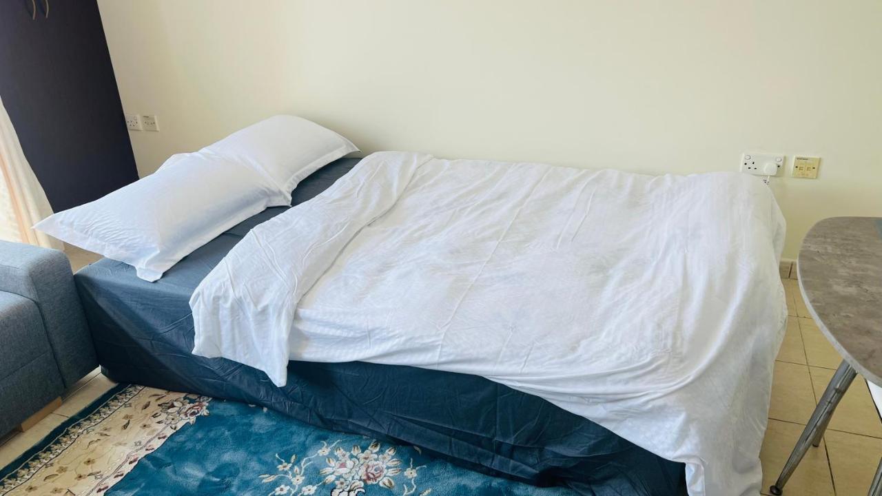 Newly Furnished Cozy One Bed Room Apartment 2 Bathroom City View 迪拜 外观 照片
